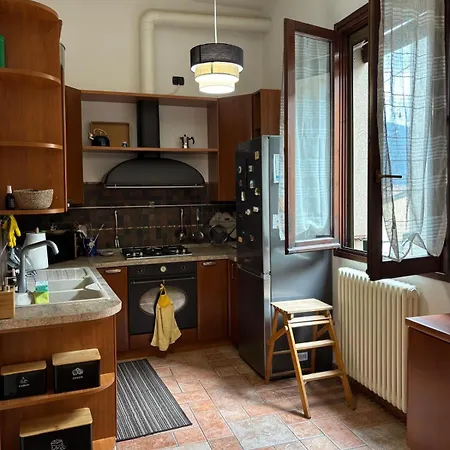 Cozy Near Como, Sleeps For 2 Апартаменты