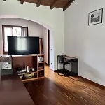 Cozy Near Como, Sleeps For 2 马斯利尼科