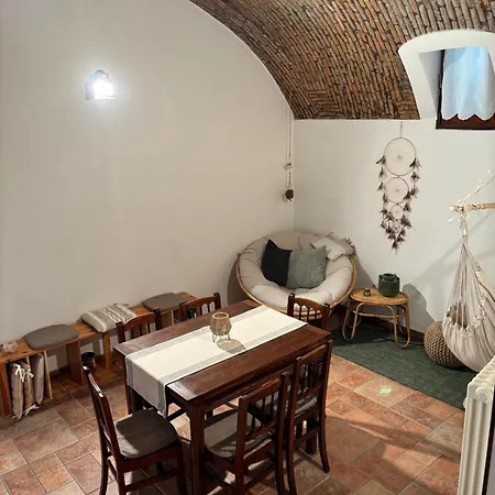 Lejlighed Cozy Near Como, Sleeps For 2