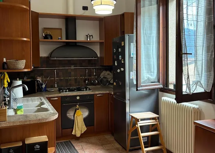 Cozy Near Como, Sleeps For 2 Apartman